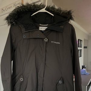Columbia women’s coat size medium gray.